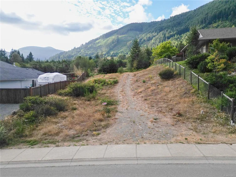 464 Mountain View Drive, Lake Cowichan, BC, V0R 2G1 - 11