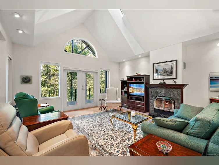 490 Hasquiat Place, North Saanich, BC, V8L 5K5 - 3