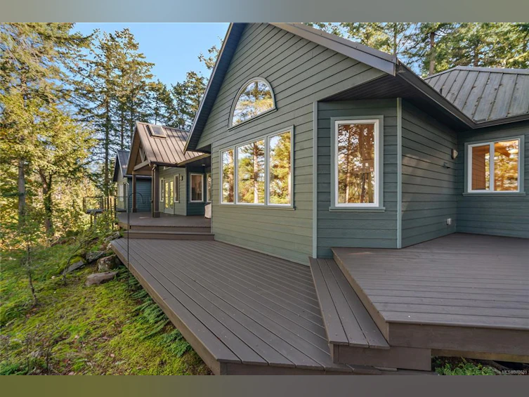490 Hasquiat Place, North Saanich, BC, V8L 5K5 - 5