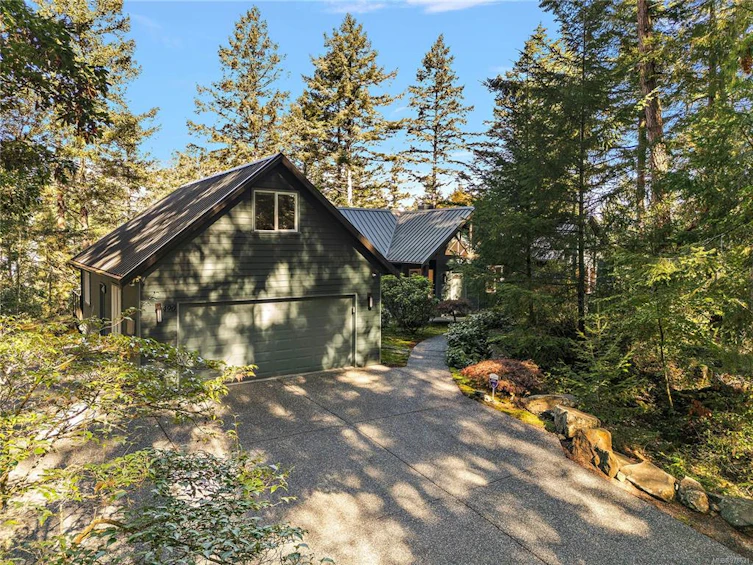 490 Hasquiat Place, North Saanich, BC, V8L 5K5 - 38