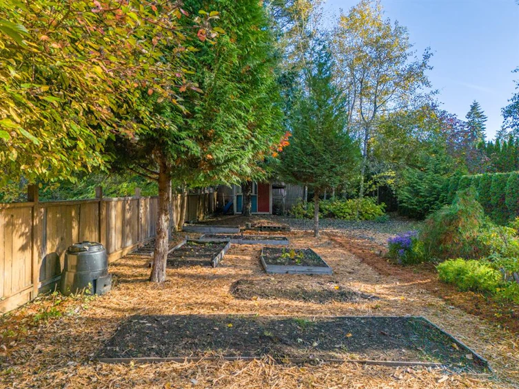 1560 15th Street, Courtenay, BC, V9N 2C2 - 25