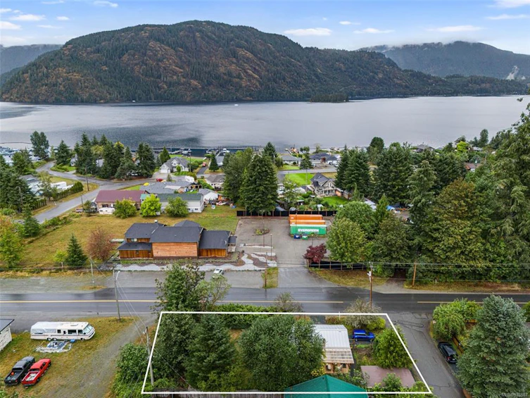 6830 First Street, Honeymoon Bay, BC, V0R 1Y0 - 4