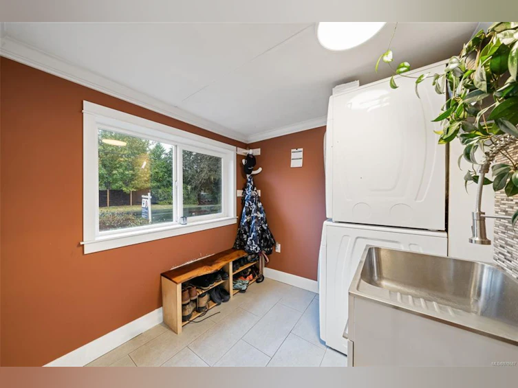 6830 First Street, Honeymoon Bay, BC, V0R 1Y0 - 14