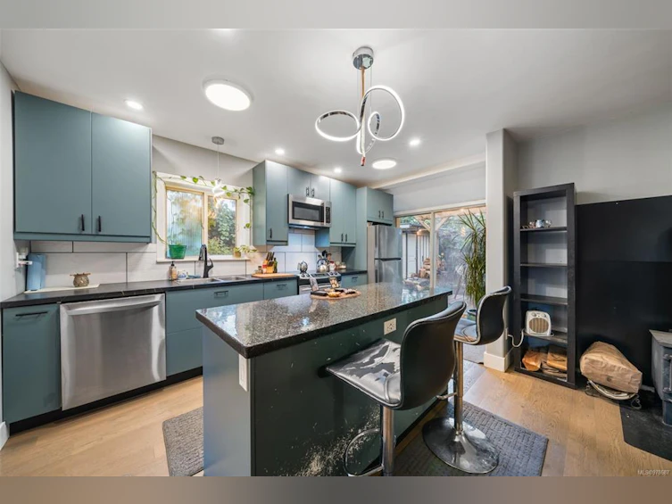 6830 First Street, Honeymoon Bay, BC, V0R 1Y0 - 18