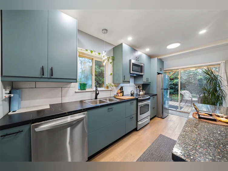 6830 First Street, Honeymoon Bay, BC, V0R 1Y0 - 22