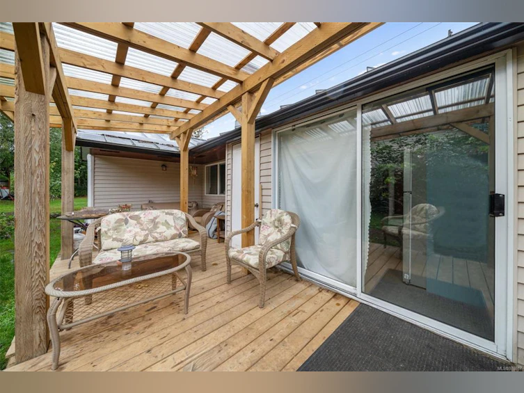 6830 First Street, Honeymoon Bay, BC, V0R 1Y0 - 37