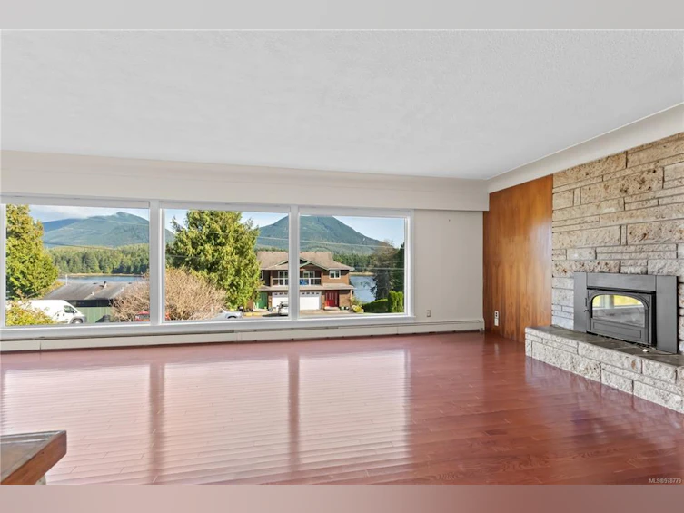 231 Otter Street, Ucluelet, BC, V0R 3A0 - 11