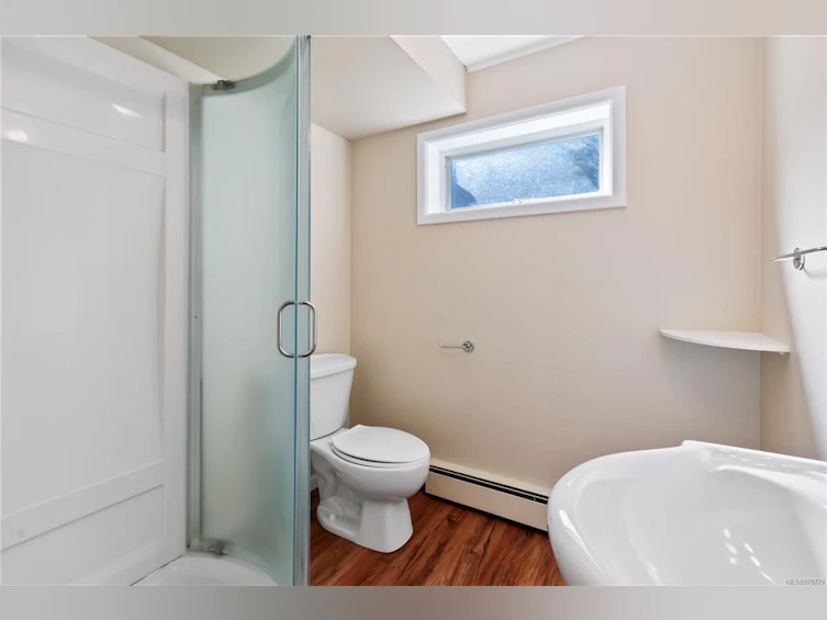 231 Otter Street, Ucluelet, BC, V0R 3A0 - 29