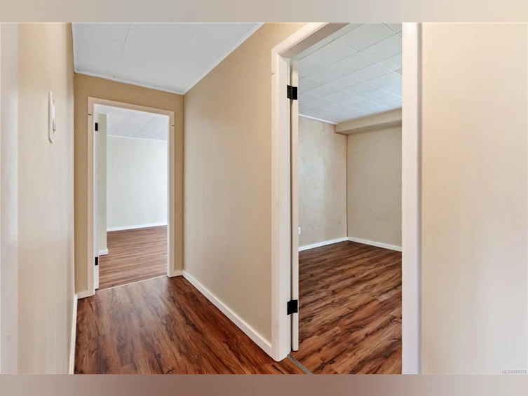 231 Otter Street, Ucluelet, BC, V0R 3A0 - 34
