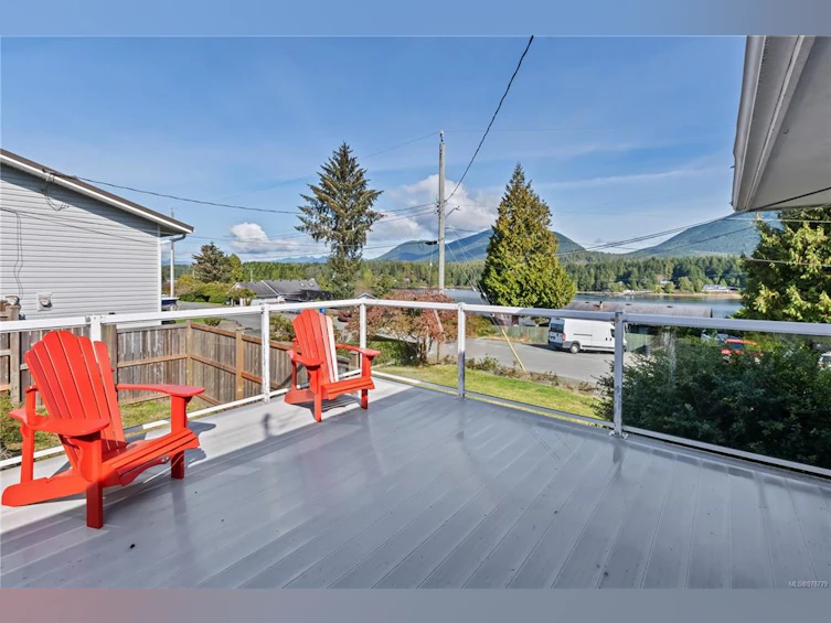 231 Otter Street, Ucluelet, BC, V0R 3A0 - 41