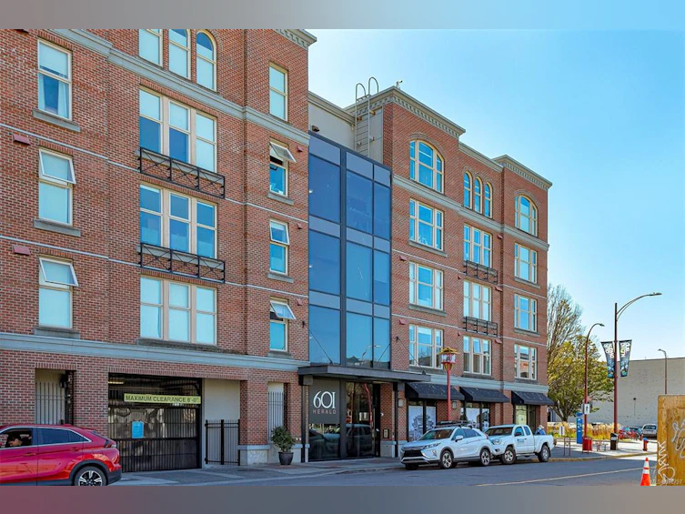205-601 Herald Street, Victoria, BC, V8W 1S8 - 3