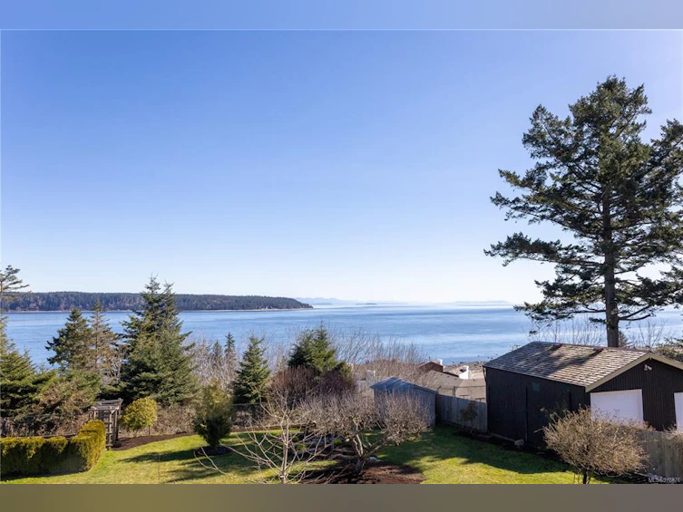 321 Carnegie Street, Campbell River, BC, V9W 2J4 - 11
