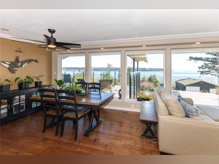 321 Carnegie Street, Campbell River, BC, V9W 2J4 - 16