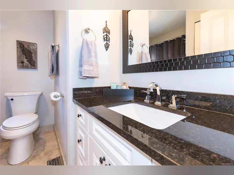 321 Carnegie Street, Campbell River, BC, V9W 2J4 - 39