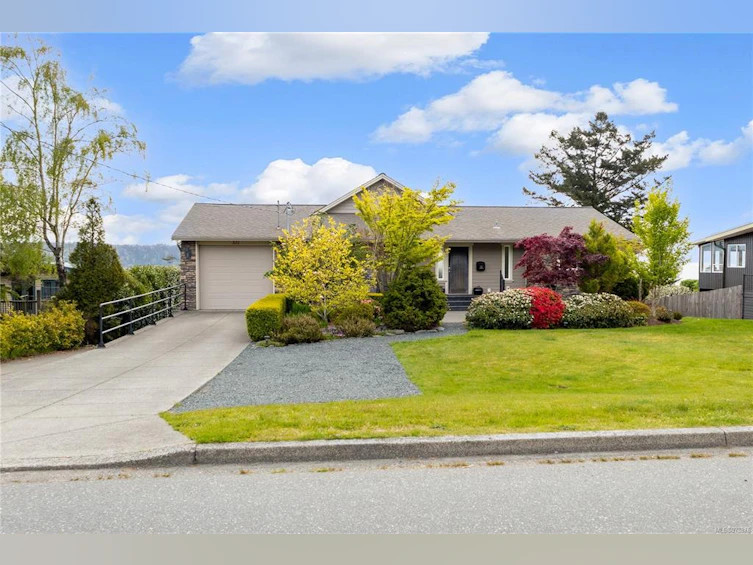321 Carnegie Street, Campbell River, BC, V9W 2J4 - 69