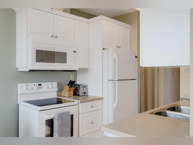 1505-647 Michigan Street, Victoria, BC, V8V 1S9 - 16