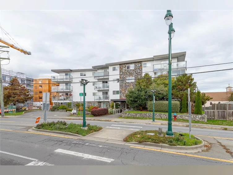 105-848 Esquimalt Road, Esquimalt, BC, V9A 6W9 - 3