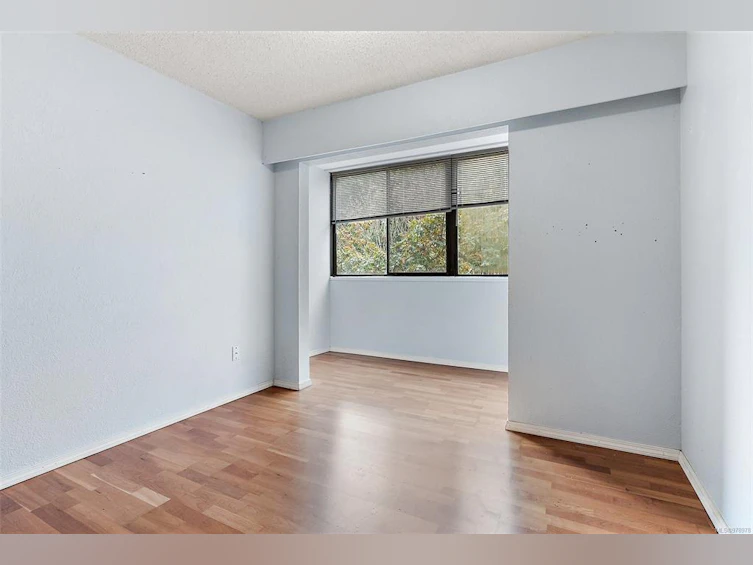302-2610 Graham Street, Victoria, BC, V8T 3Y9 - 5