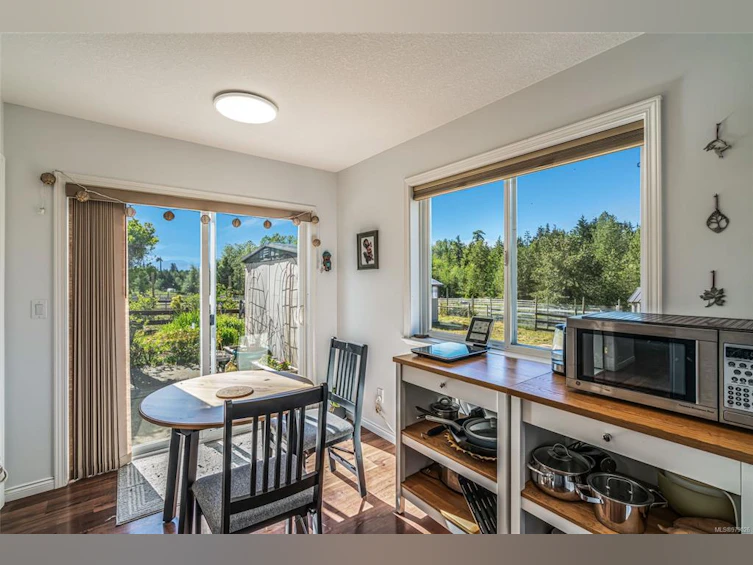 3295 Grandon Road, Qualicum Beach, BC, V9K 2J8 - 57