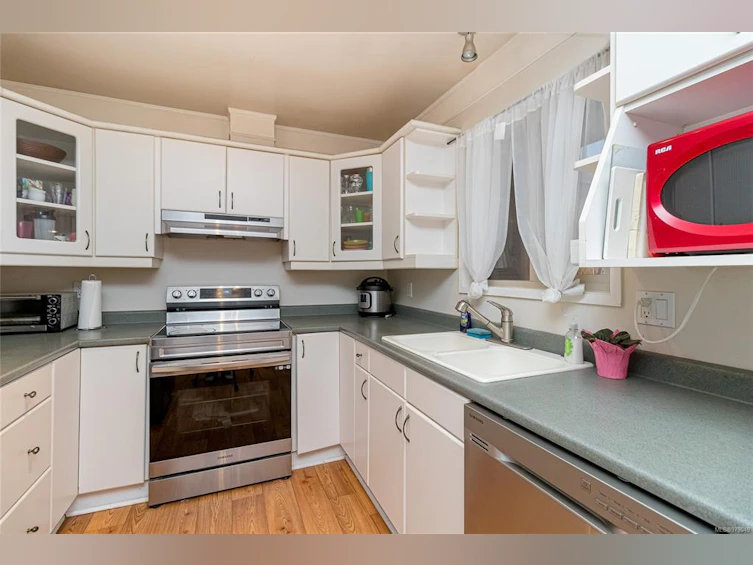 111-2763 Jacklin Road, Langford, BC, V9B 3X7 - 11