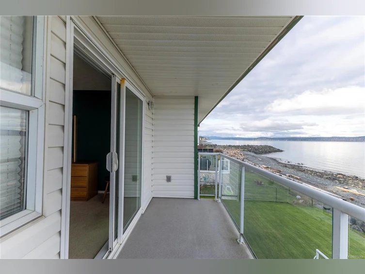 1081 S Island Highway, Campbell River, BC, V9W 1B4 - 31