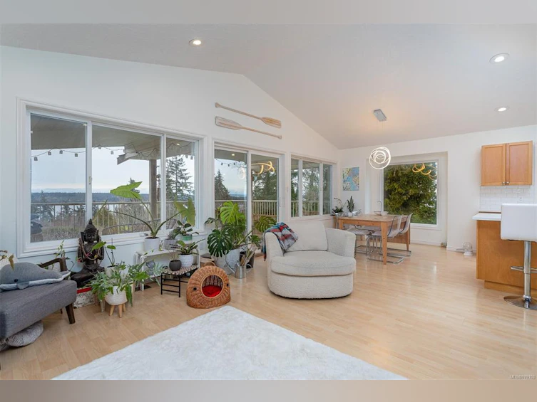 533 Davis Road, Ladysmith, BC, V9G 1W3 - 3