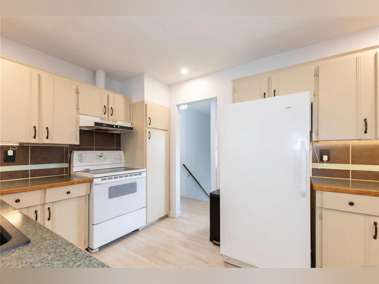 428 Ridge Road, Campbell River, BC, V9W 3A9 - 15