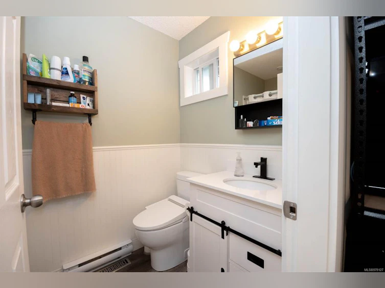 460 8th Street, Nanaimo, BC, V9R 1B2 - 14