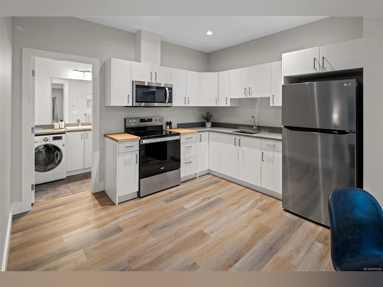 330 Lone Oak Place, Langford, BC, V9B 0X3 - 29