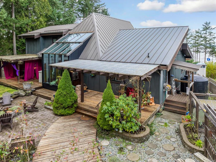 868 W Chichester Road, Gabriola Island, BC, V0R 1X1 - 2
