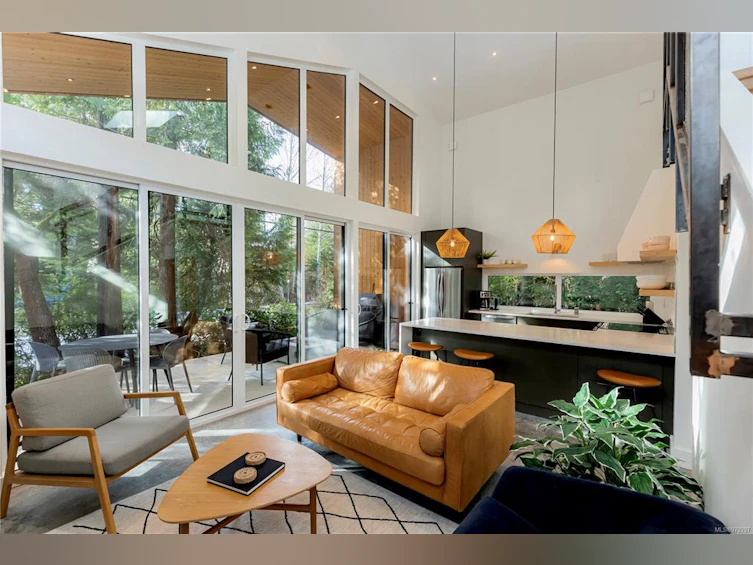 1135 Abraham Drive, Tofino, BC, V0R 0A4 - 3