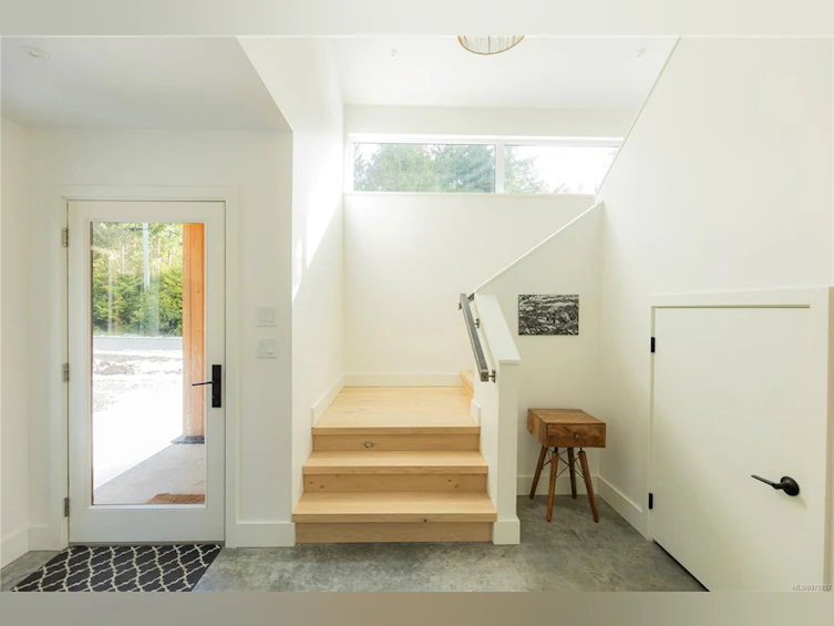 1135 Abraham Drive, Tofino, BC, V0R 0A4 - 11