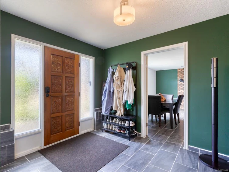 2140 Willemar Avenue, Courtenay, BC, V9N 3M8 - 2