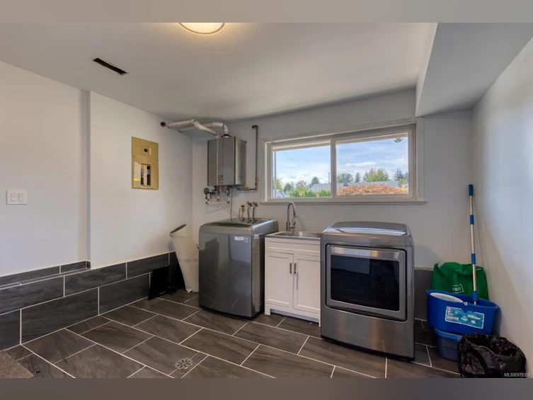 2140 Willemar Avenue, Courtenay, BC, V9N 3M8 - 17