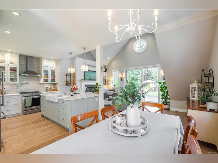 648 Birch Road, North Saanich, BC, V8L 5S2 - 6