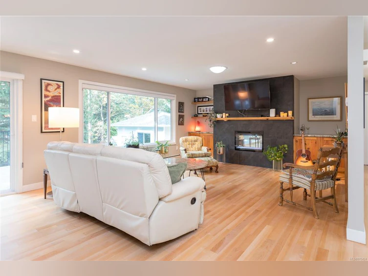 11024 Baxendale Road, North Saanich, BC, V8L 5M4 - 7