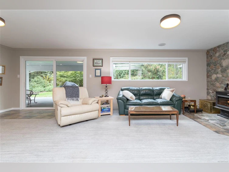 11024 Baxendale Road, North Saanich, BC, V8L 5M4 - 34