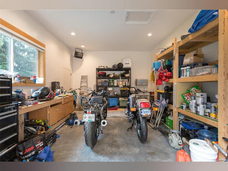 11024 Baxendale Road, North Saanich, BC, V8L 5M4 - 41