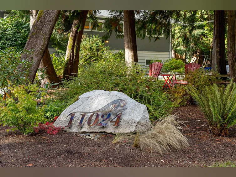 11024 Baxendale Road, North Saanich, BC, V8L 5M4 - 47