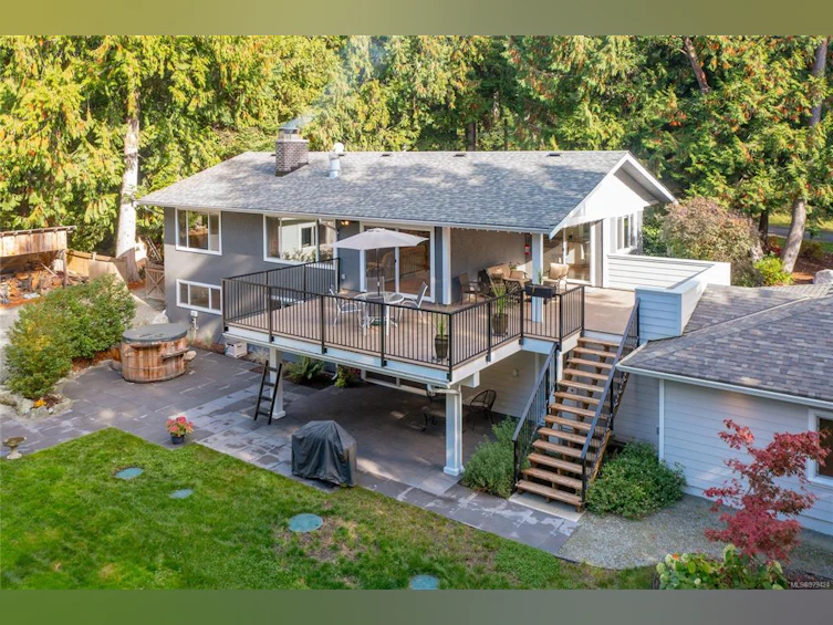 11024 Baxendale Road, North Saanich, BC, V8L 5M4 - 52