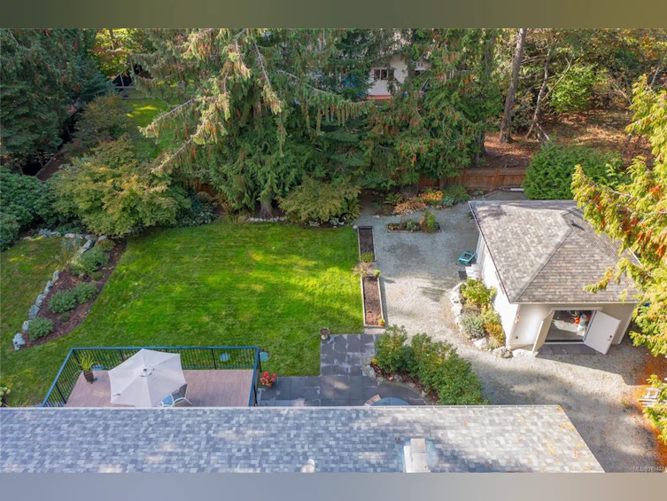 11024 Baxendale Road, North Saanich, BC, V8L 5M4 - 56