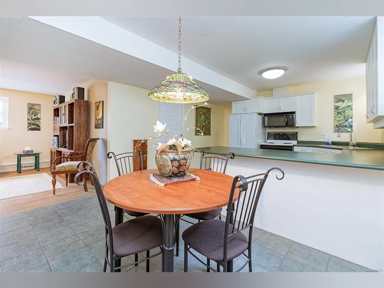 80 Marler Drive, View Royal, BC, V9B 6B8 - 31