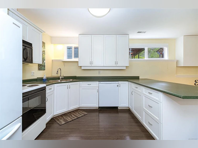 80 Marler Drive, View Royal, BC, V9B 6B8 - 33