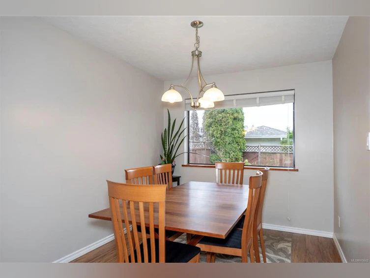 584 Grayson Road, Campbell River, BC, V9W 6K4 - 12