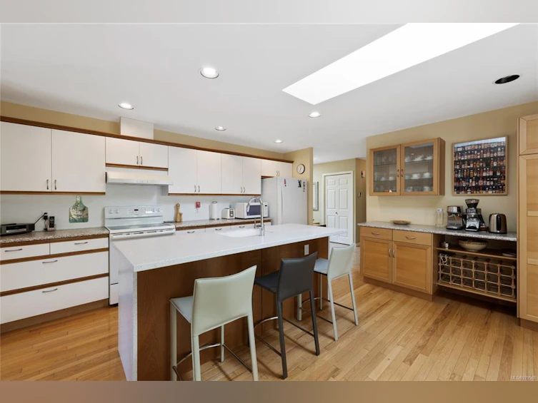 3329 Rockhampton Road, Fairwinds, BC, V9P 9H5 - 5