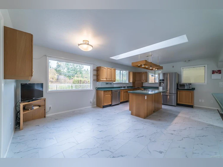 2196 Alberni Highway, Coombs, BC, V0R 1M0 - 27