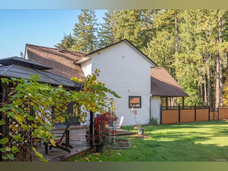 1611 Cowichan Bay Road, Cowichan Bay, BC, V0R 1N2 - 41