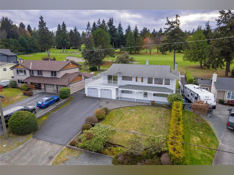 2605 Cosgrove Crescent, Nanaimo, BC, V9S 3P5 - 2