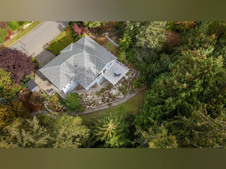 8576 Kingcome Crescent, North Saanich, BC, V8L 5B6 - 37
