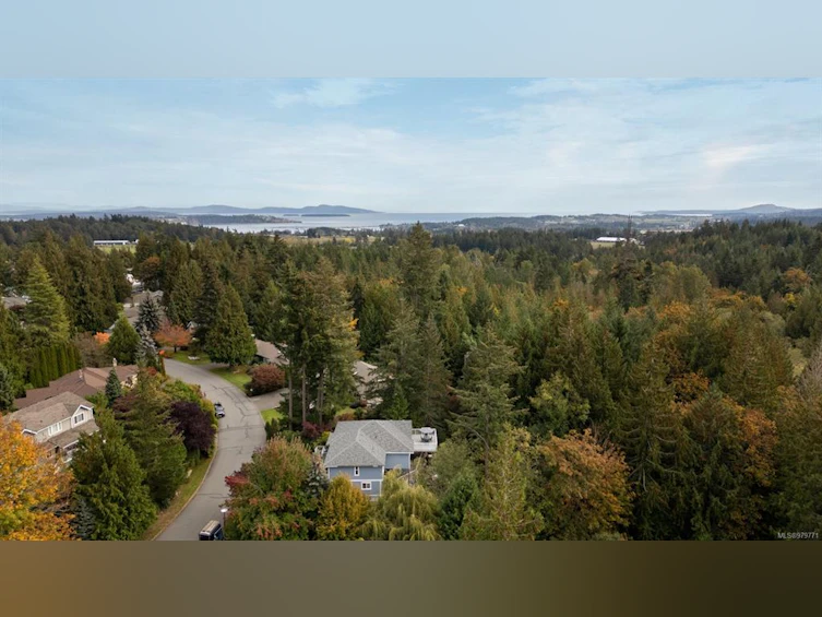 8576 Kingcome Crescent, North Saanich, BC, V8L 5B6 - 39